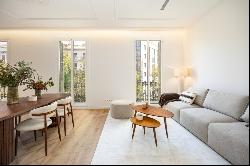 SPECTACULAR REFURBISHED FLAT IN EIXAMPLE ESQUERRA, Barcelona 08036