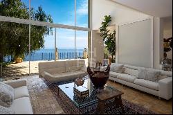 Seafront Villa for Sale in Altea, Prime Location, Altea 03590