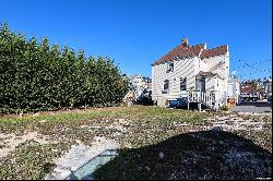 46 Park Avenue, Bay Shore NY 11706