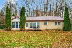 2002 Stoystown Rd, Somerset Twp PA 15541