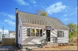 584 Station Road, Roebling NJ 08554