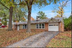 3 Lakeview Drive, Ferguson MO 63135