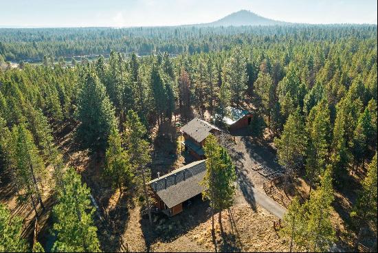 16815 Derringer Drive, Bend OR 97707