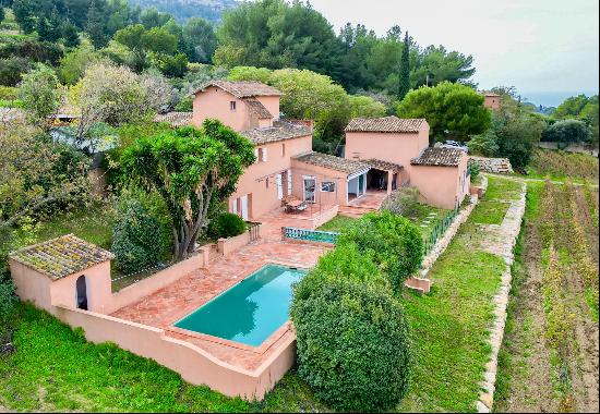 Cassis - Maison au coeur des vignes avec piscine