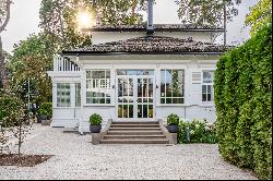 An exquisite design villa with 5 bedrooms in Jurmala