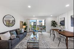 Chic Top Floor Remodeled 3 Bedroom Uni