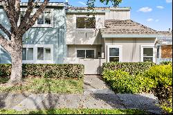 Beautiful Two-Story Contemporary Townhome