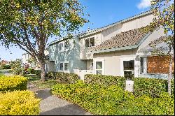 Beautiful Two-Story Contemporary Townhome