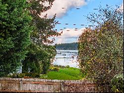 10450 Arrow Point Dr. NE, Bainbridge Island, WA 98110