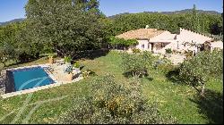 Beautiful Villa Near Lourmarin