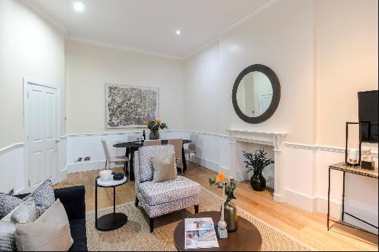 4 bedroom flat for sale in W2.