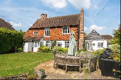 Pond Farm Close, Walton on the Hill, Tadworth, Surrey, KT20 7RY