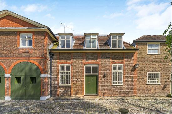 Upper Lodge Mews, Bushy Park, Hampton Hill, Hampton, TW12 1NE