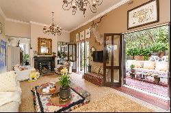 Brownlow Road, Tamboerskloof, Cape Town, 8001