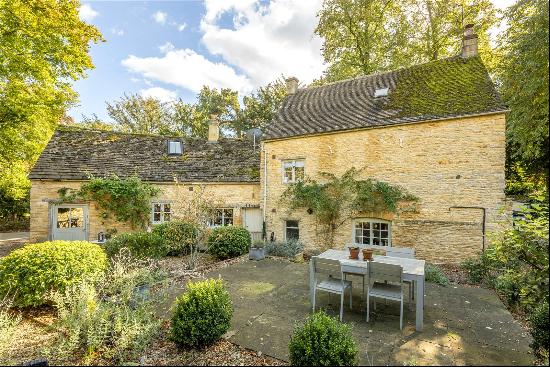 Upper Slaughter, Cheltenham, Gloucestershire, GL54 2JD