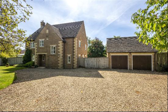 Smith Barry Crescent, Upper Rissington, Cheltenham, Gloucestershire, GL54 2NG