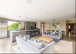 Treloyhan Manor Drive, St. Ives, Cornwall, TR26 2AN