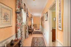 Brettingham Court, Hinton St. George, Somerset, TA17 8RY