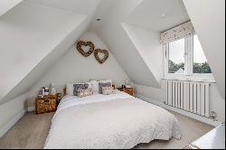 Long Lodge Drive, Walton-on-Thames, Surrey, KT12 3BY