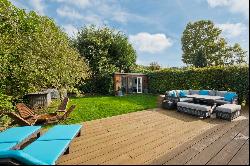 Long Lodge Drive, Walton-on-Thames, Surrey, KT12 3BY