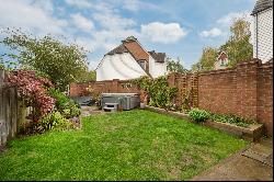 Rouse Close, Weybridge, Surrey, KT13 9DH