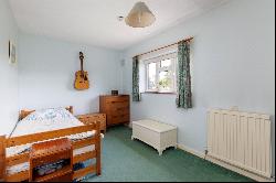 Woodcote Close, Kingston upon Thames, Surrey, KT2 5LZ