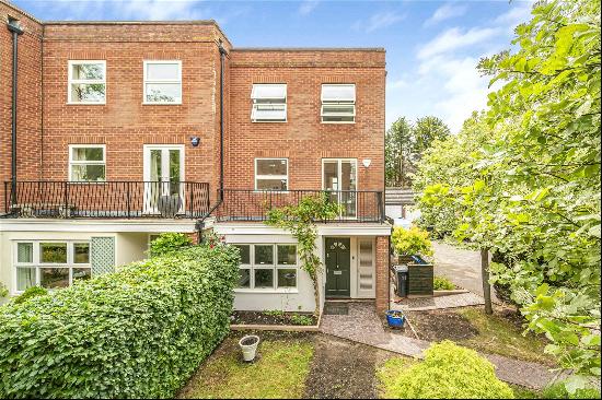 Southridge Place, Wimbledon, London, SW20 8JQ