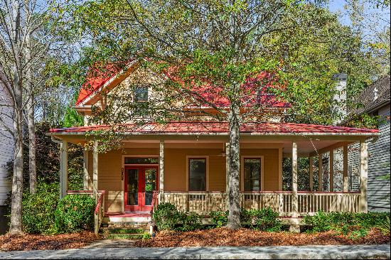 Charming Farmhouse In Quiet Suburban Community!