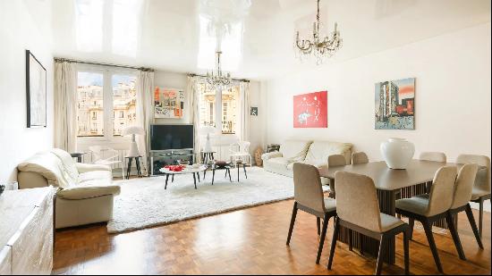 Apartment for sale in Paris, France