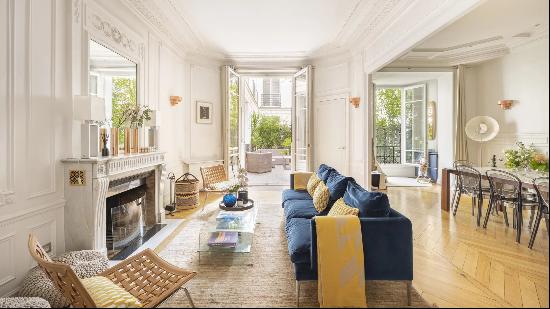 Apartment for sale in Paris, France