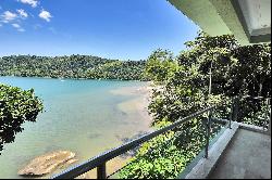 Oceanfront house with private beach and helipad in exclusive condominium