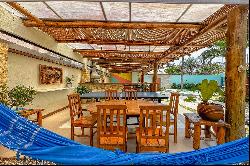 Independent house with gourmet area and pool just a few meters from Geribá Beach