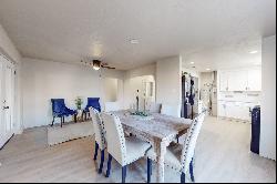 432 La Vega Drive SW, Albuquerque NM 87105