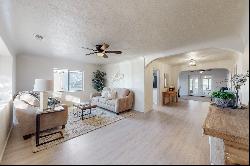 432 La Vega Drive SW, Albuquerque NM 87105