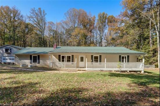 870 Twin Creek Road, Kernersville NC 27284