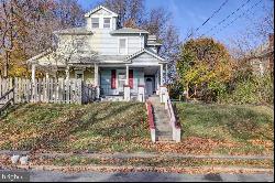 33 E Columbia Road, Enola PA 17025