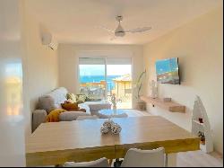 Beachfront penthouse with sea views in Carvajal, Benalmádena 29630