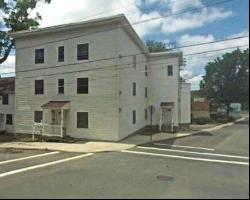 48 North St #1, Ware MA 01082