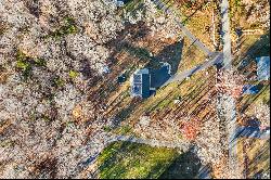 1084 E Lake Road, Montville CT 06370