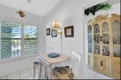 1006 Mainsail Dr Unit 224, Naples FL 34114