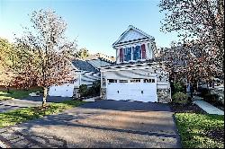 66 Watkins Drive #66, Newtown CT 06482