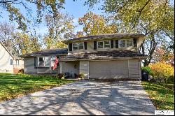 815 S 121 Street, Omaha NE 68154