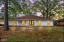 22 Sunnybrook Lane, Haughton LA 71037