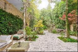 Elegant Townhouse with Garden | Pereire Paris 17th