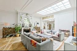 Elegant Townhouse with Garden | Pereire Paris 17th