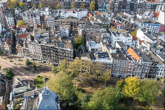 Uniquely and beautifully renovated monumental canal house Amsterdam