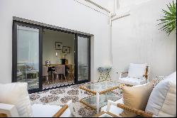 Renovated house in the centre of Seville, with a private pool