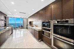 1425 Brickell Ave 53F