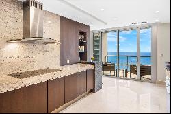 1425 Brickell Ave 53F