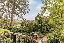 unique semi-detached villa in one of Amsterdam South's